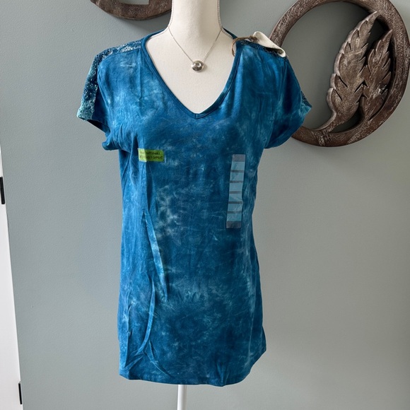 Earth Yoga Tops - Earth Yoga Blue Tie-Dye V-Neck Short Sleeve Top size XL